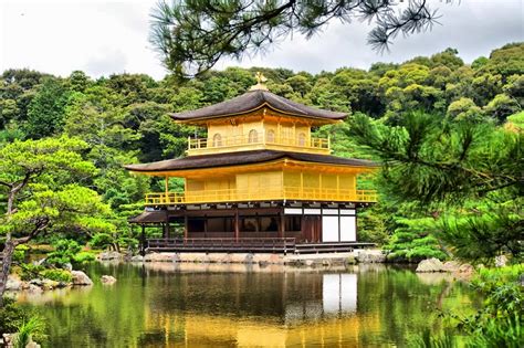 Jepang4d  Candi Budha Kiyomizu-dera menjadi salah satu destinasi wisata favorit di Jepang yang wajib dikunjungi